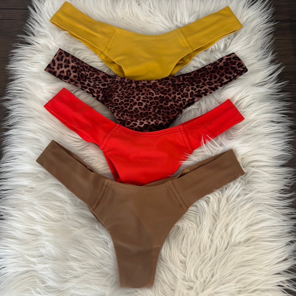Montce Uno Bikini Bottoms size Small